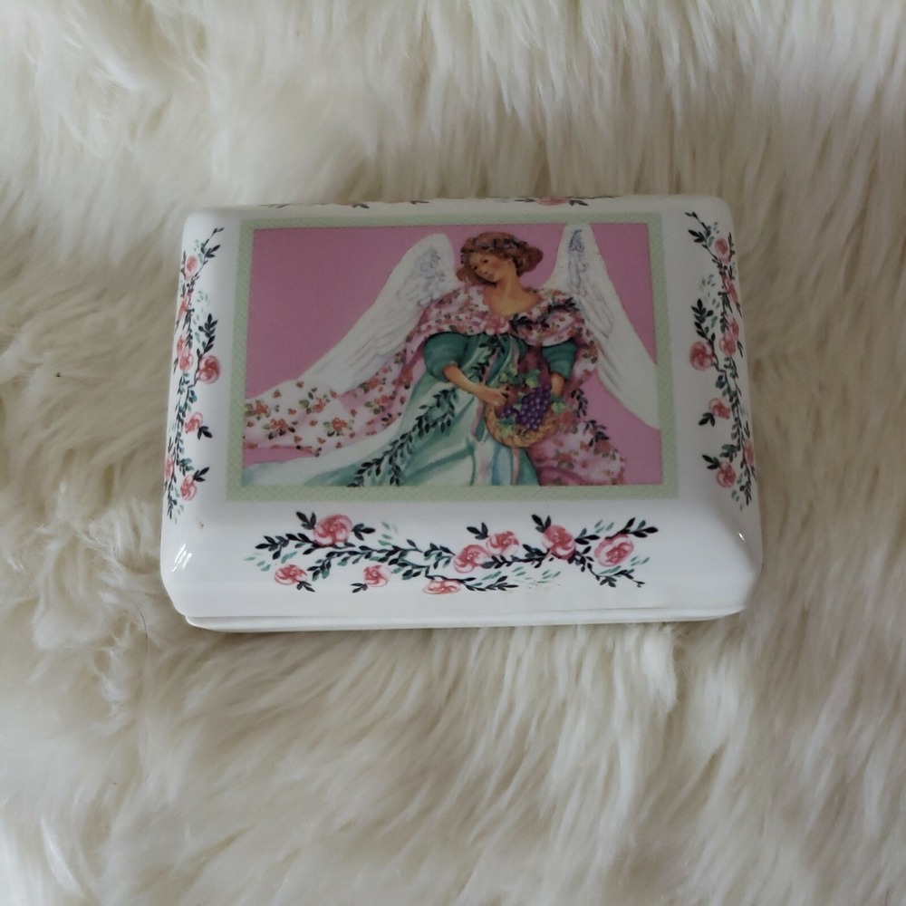 Vintage 1984 DaySpring Inspirational Cards and Ceramic Angel Trinket Box T9675
